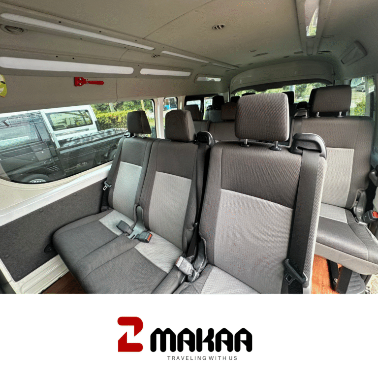 Mobil Hiace siap disewa di Bekasi untuk perjalanan rombongan